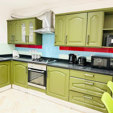 5Br House, Free Parking Offa12, Contractor, Big Families, Relocation Villa Redbridge Eksteriør bilde